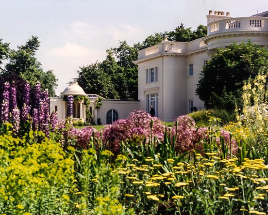 Landscape design The Holme in Regents Park, London